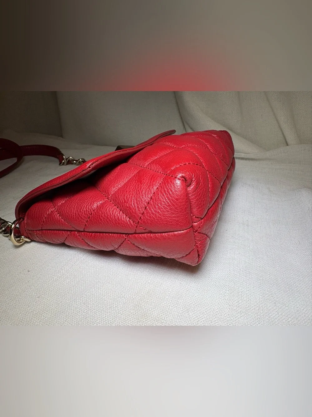 Kate Spade CherryRed Quilted Leather Crossbody Bag Gold Turnlock Chain Strap Y2K